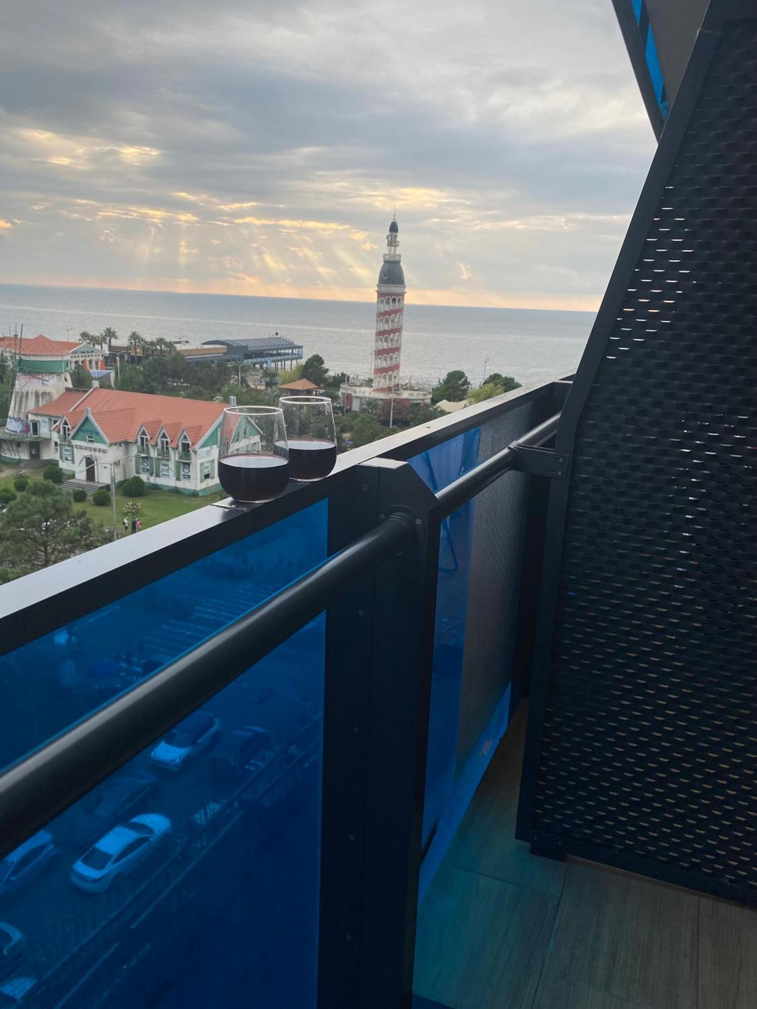 Orbi City Sea View Batumi Eksteriør bilde